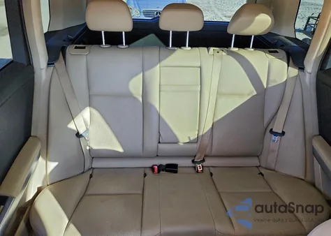 2010 Mercedes-Benz Glk 350 z USA, uszkodzony, nr VIN WDCGG5GB2AF410743